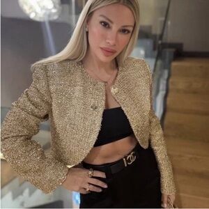 Zara Metalic thread Textured
Cropped Blazer